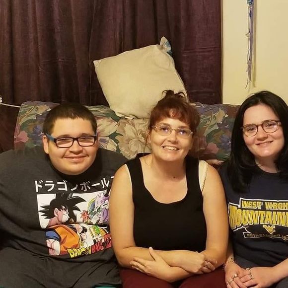 Meet your Posher, Lisa - Picture 1 of 1